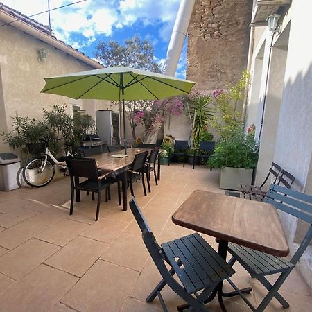Grand Appartement Sur Canal A 2 Pas Du Centre Ville De Sète Exteriör bild