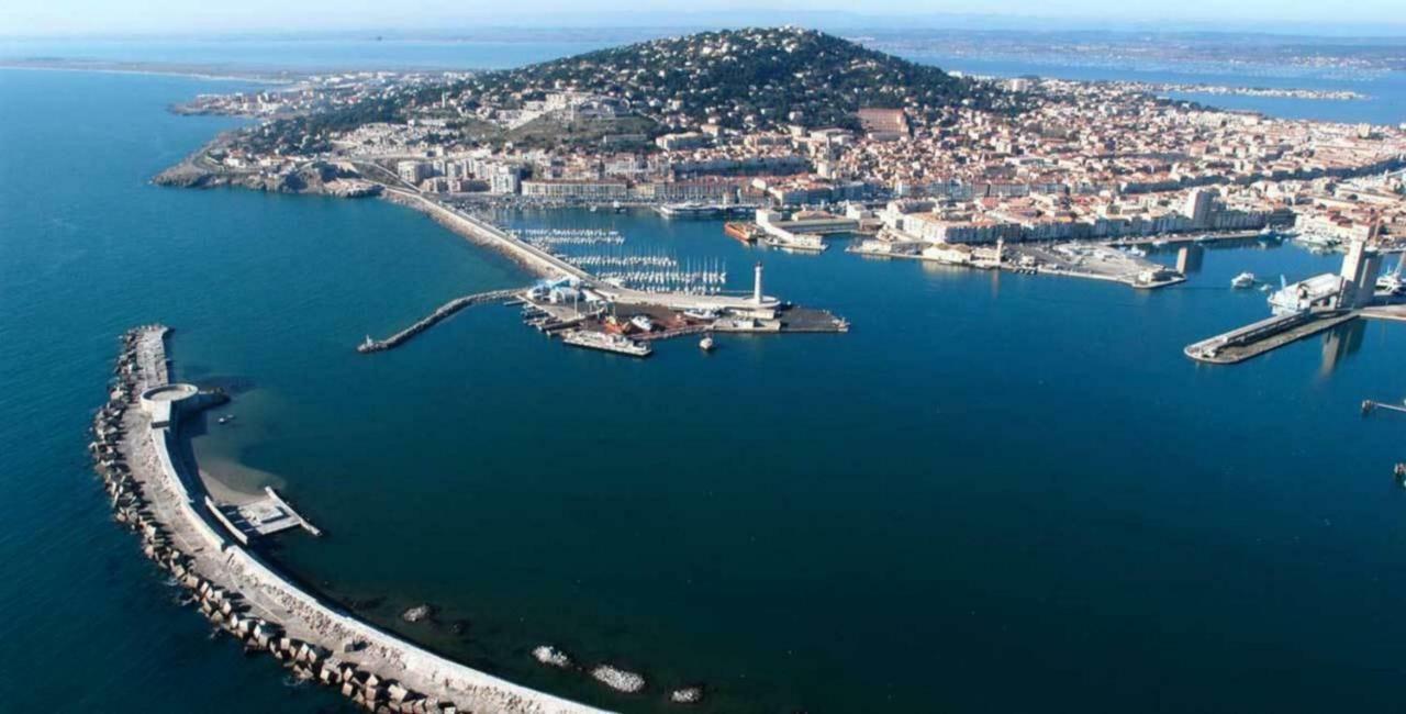 Grand Appartement Sur Canal A 2 Pas Du Centre Ville De Sète Exteriör bild