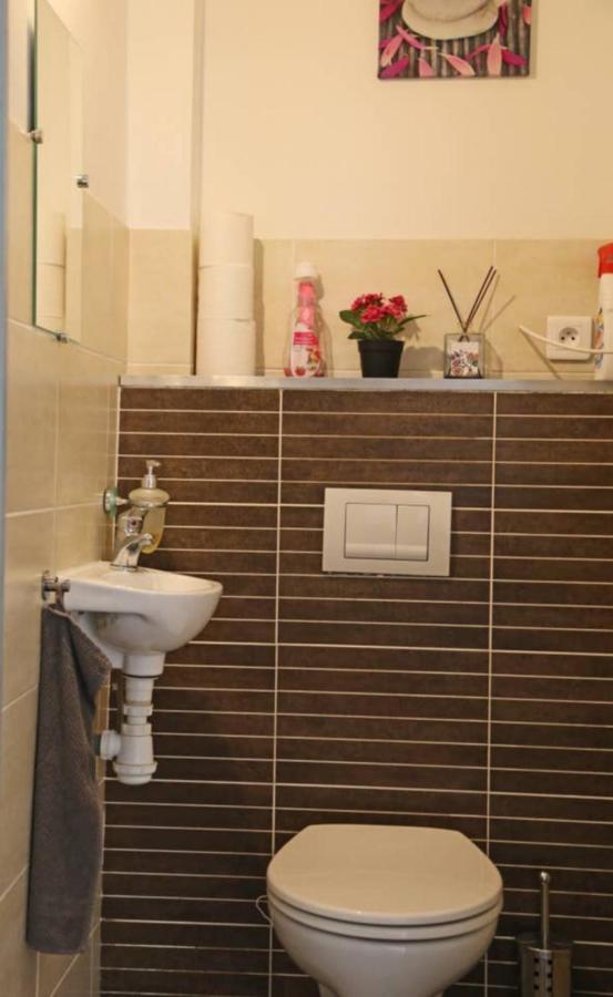 Grand Appartement Sur Canal A 2 Pas Du Centre Ville De Sète Exteriör bild